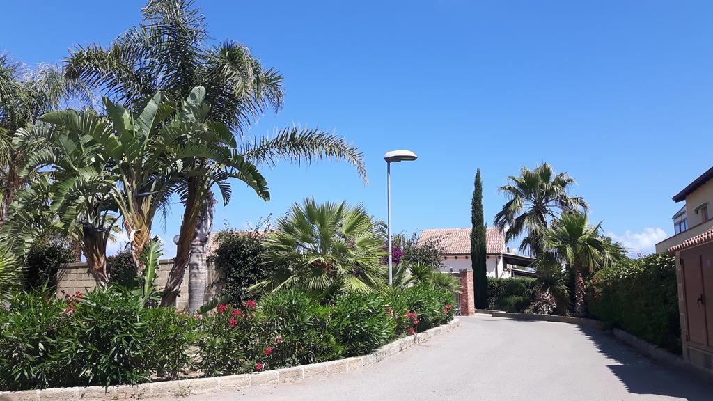 Villa Amare Campofelice Di Roccella Exterior photo